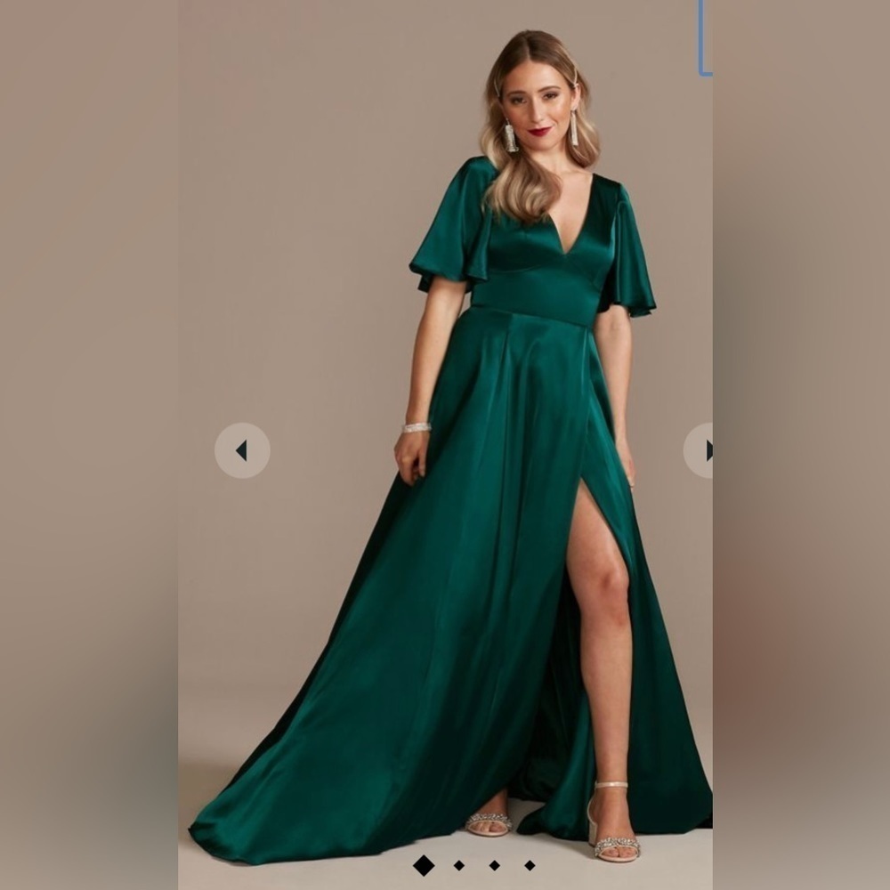Emerald Green V-Neck Satin Evening Dress